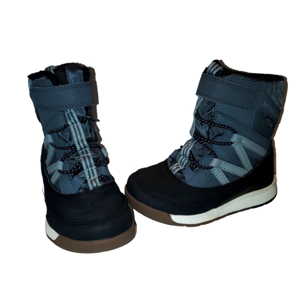 Merrell child's warm boots Sz 8M